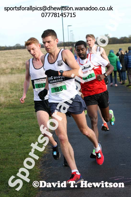 Senior men and women, 2016 Heaton Memerial 10k Road Race. Photo: David T. Hewitson/Sports for All Pics